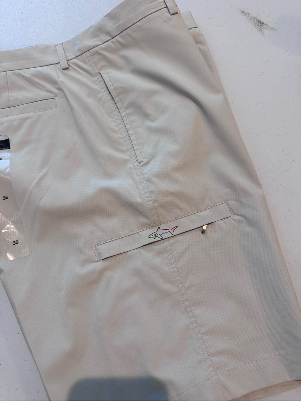 NWOT Greg Norman Performance Golf Shorts Men’s 36 Khaki Beige Stretch - Picture 5 of 7